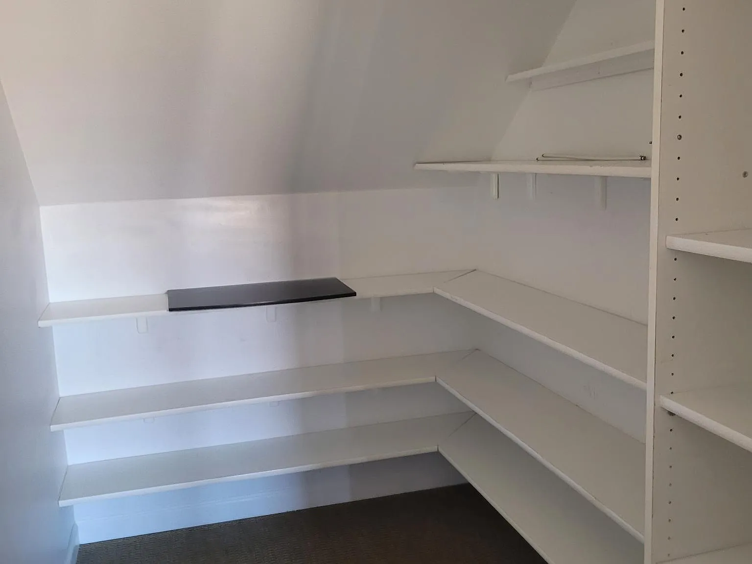 4225 N Melvina Ave — Photo 2