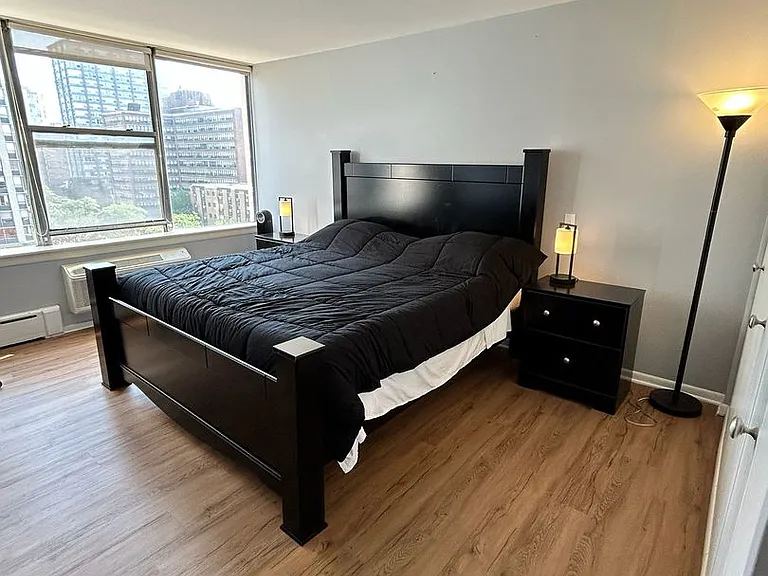 5757 N Sheridan Rd #7D — Photo 11