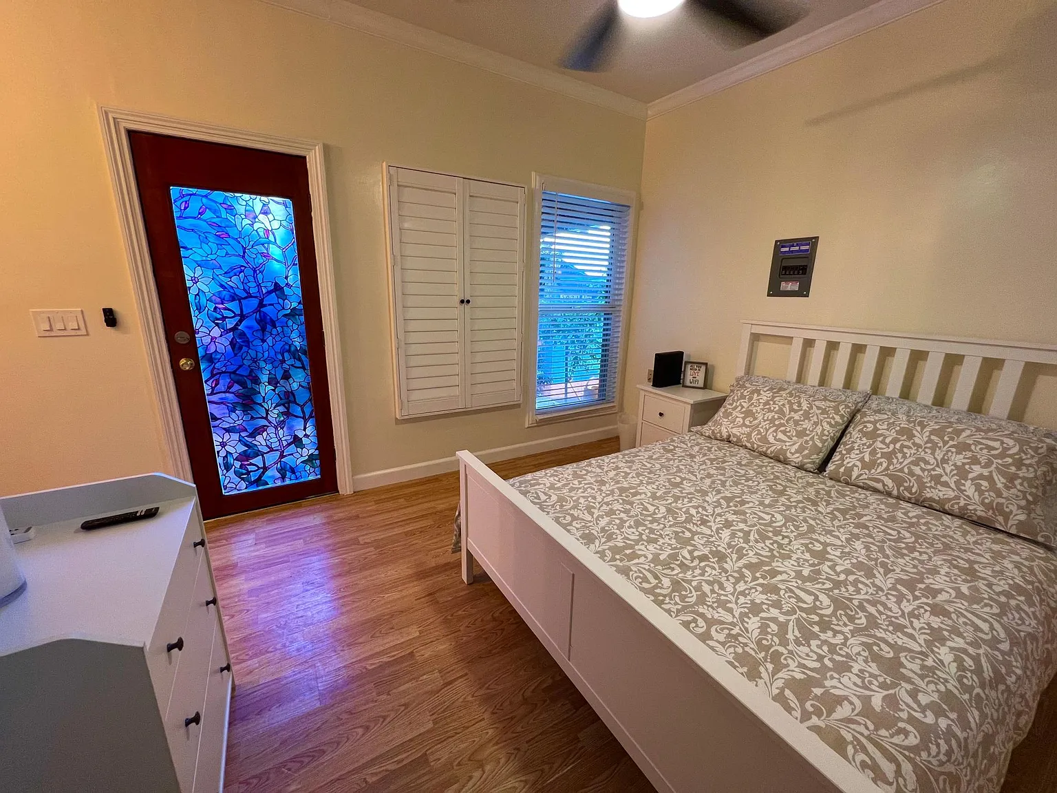 3021 Juniper St — Photo 3