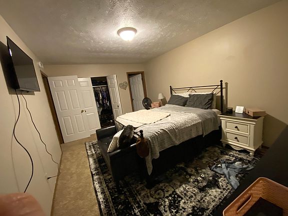 4th image of 5 Oakbrook Ct APT 10