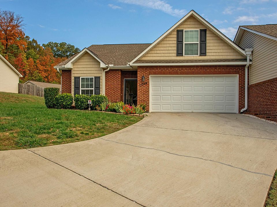1st image of 7049 Pemmbrooke Shire Ln