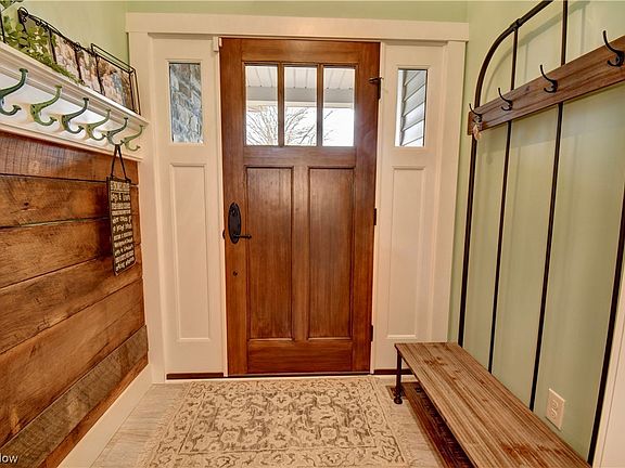 3rd image of 4448 Hillview Dr NW