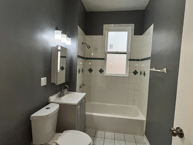5909 S Calumet Ave #2N — Photo 18