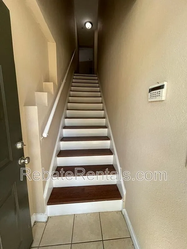 Mirabella — Photo 4