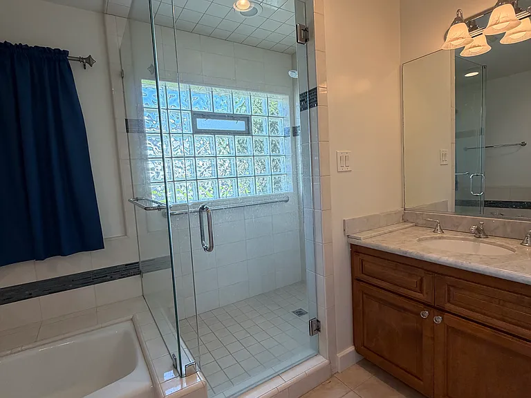 348 N Osborn Ave — Photo 15