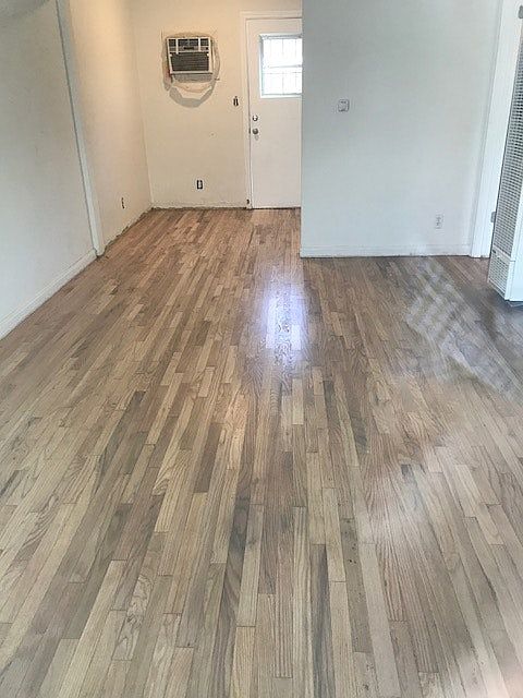 1st image of 2516 N Buena Vista St
