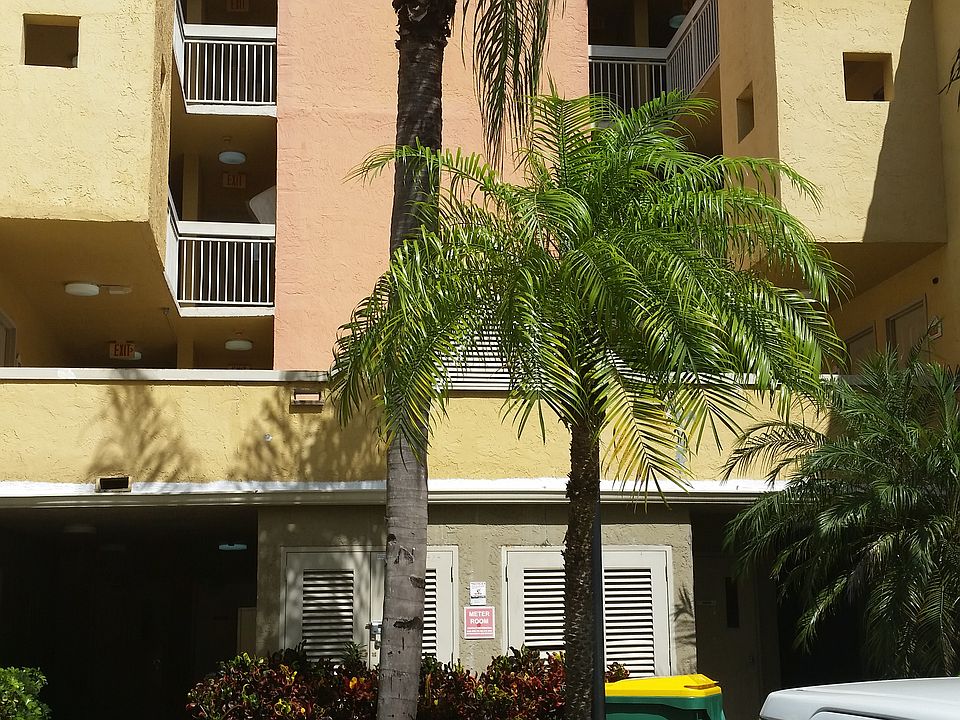 1st image of 8323 Lake Dr APT 104