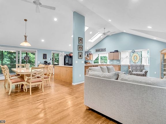 2nd image of 9 Mueller Lane