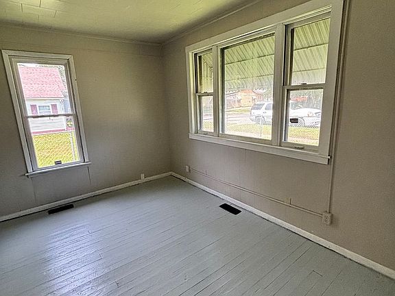 3rd image of 2034 N 21st St