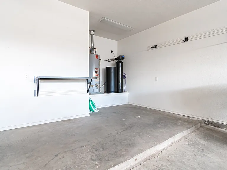 5329 Bella Pl — Photo 9