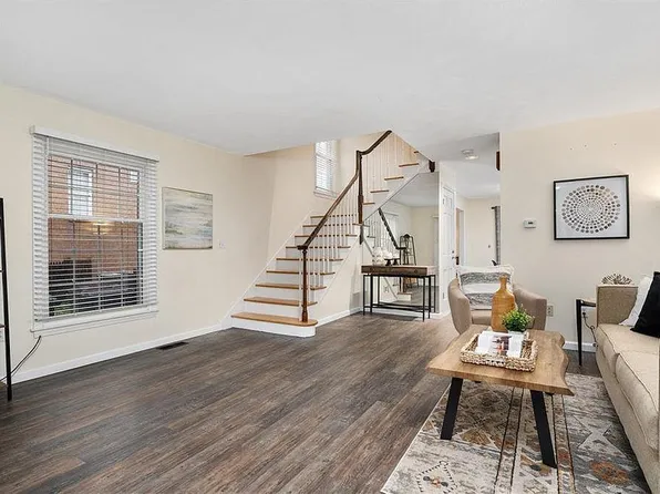 107 Wyndham Ave Unit 107, Providence, RI 02908
