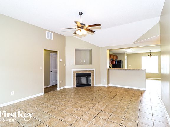 4th image of 10014 Branley Oak Dr