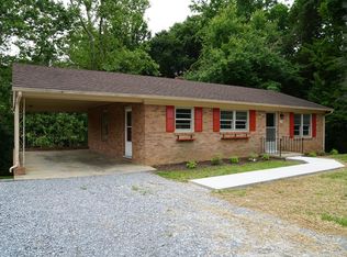 209 Willow Ln, Brookneal, VA 24528