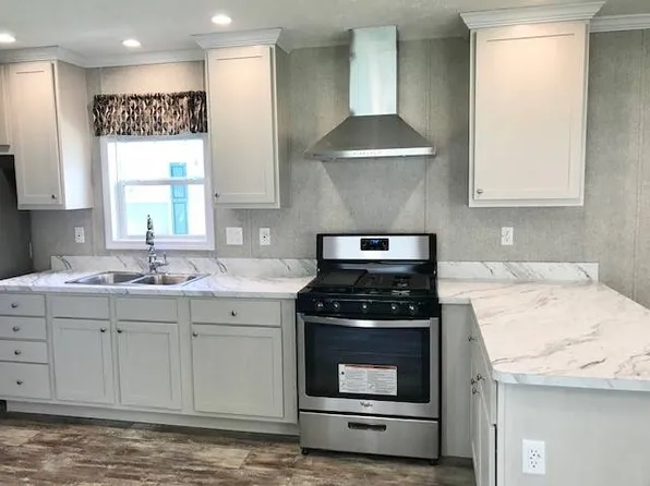 82 Branch Hill Ct, Harrison, OH 45030