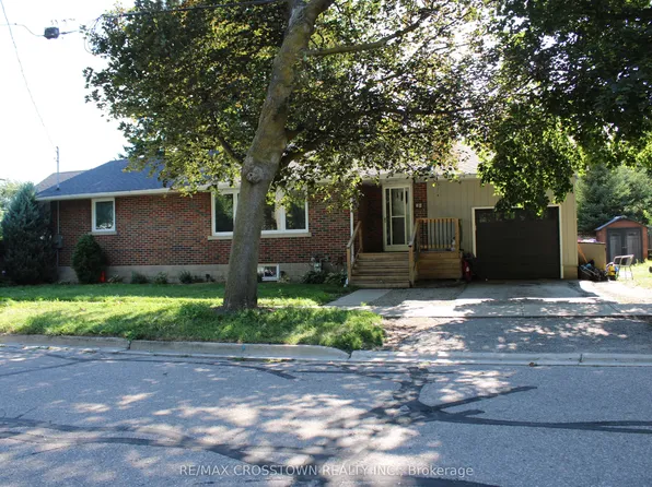 34 McDonald St, New Tecumseth, ON L9R 1J5