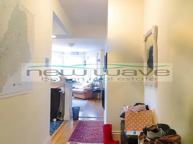 58 Queensberry St #11 — Photo 8
