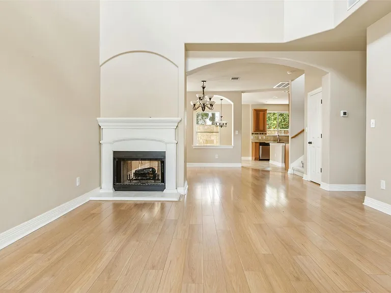 15528 Interlachen Dr — Photo 15