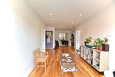 Rented by Makover Group Inc