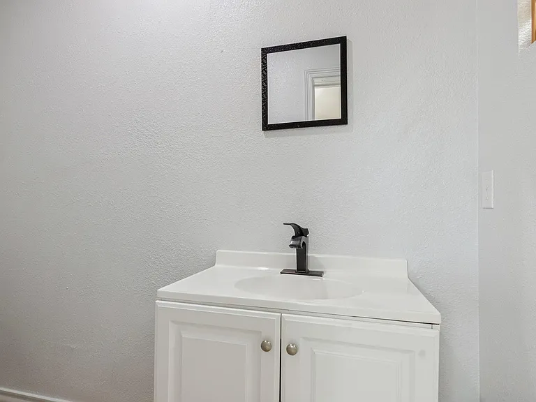 4505 Cochran St — Photo 23