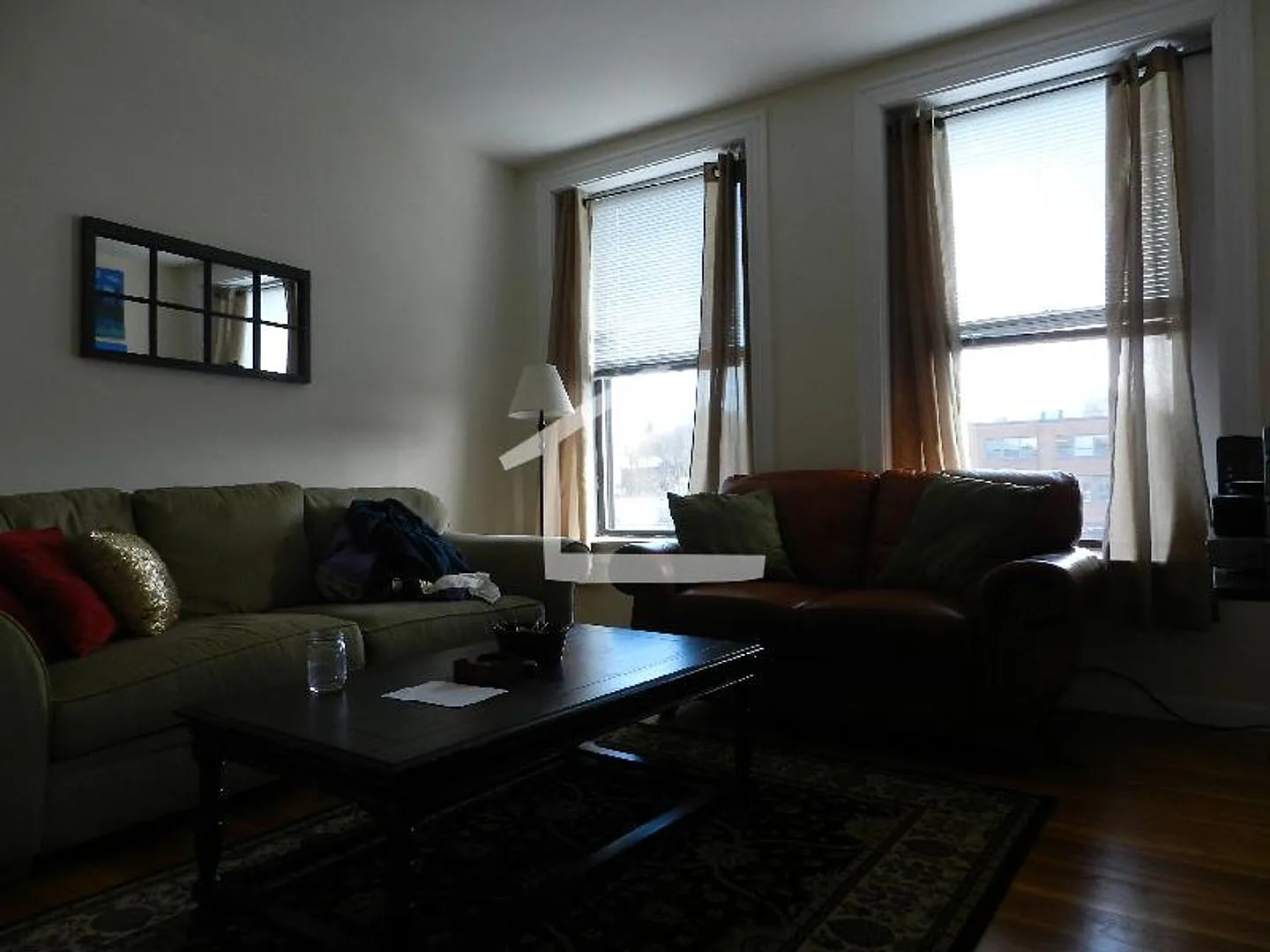 Renovated 3 bed. 1.5 bathroom on Cleveland Circle. Parking for Rent. Laundry is in the Building. — Photo 4