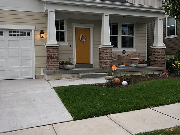 2nd image of 1209 W Samuel Holt Dr