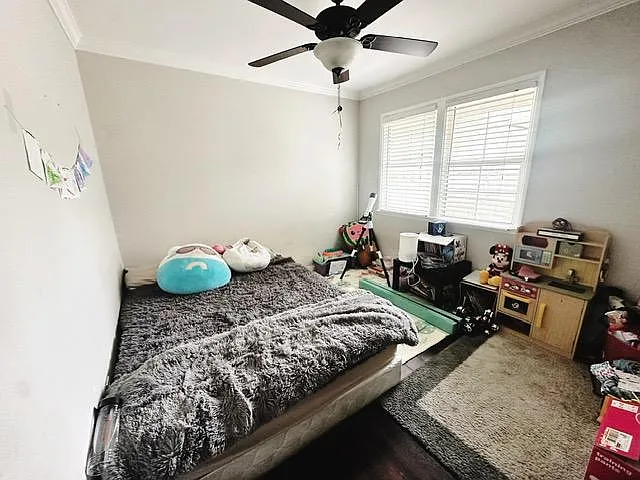 13675 Linfield Ave — Photo 8