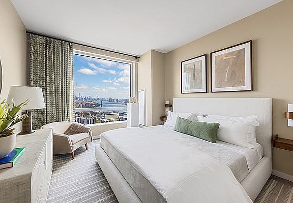 5th image of 1 City Poin APT 48H