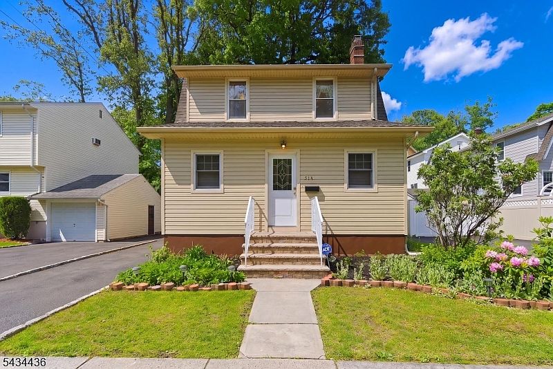 1st image of 514 Bloomfield Ave