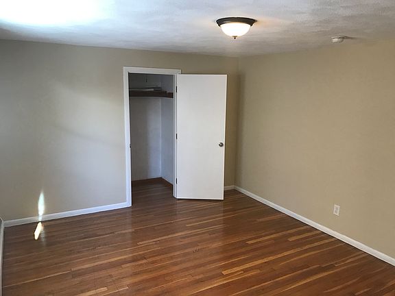 huge bedroom 2