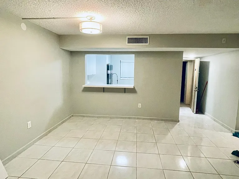8015 SW 107th Ave #122 — Photo 10