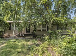 1228 S Scott Ave, Independence, MO 64052