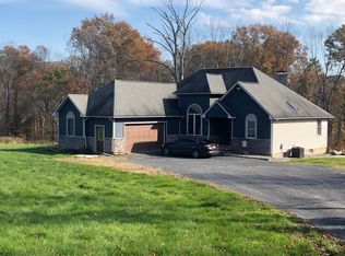 175 Pirog Rd, Shawangunk, NY 12566