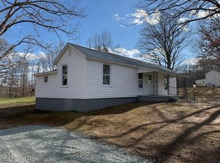 851 Tola Rd, Phenix, VA 23959