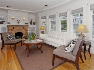 1942 10th Ave, San Francisco, CA 94116