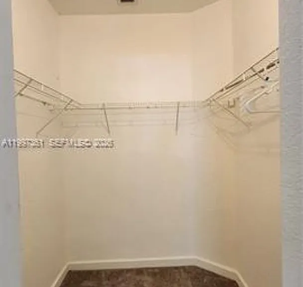 343 NE 36th Ter — Photo 12