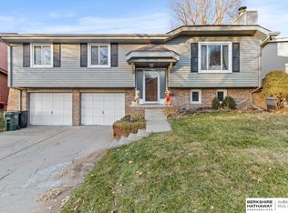 8618 Monroe St, Ralston, NE 68127