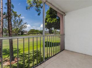 180 Turtle Lake Ct APT 210, Naples, FL 34105