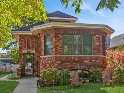 2137 Glenview Rd, Glenview, IL, 60025
