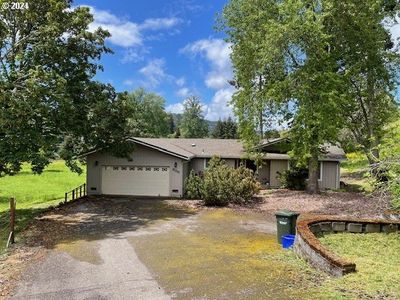 300 N River Dr, Roseburg, OR, 97470