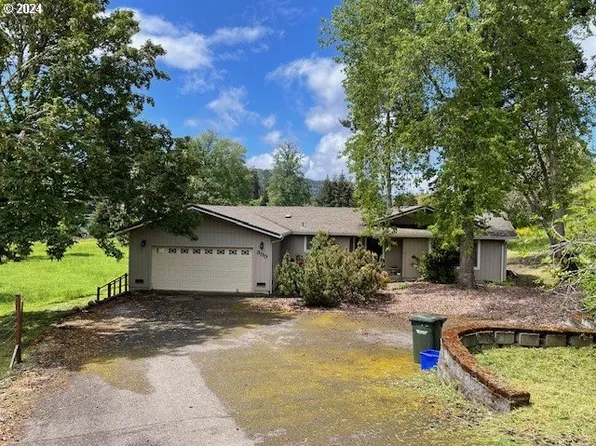 300 N River Dr, Roseburg, OR 97470