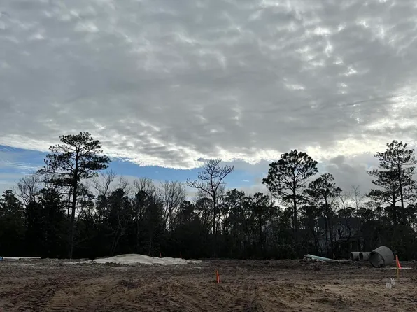 158 Watersail Drive, Wilmington, NC 28409