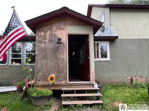 4176 Hewes Rd, Sherman, NY 14781