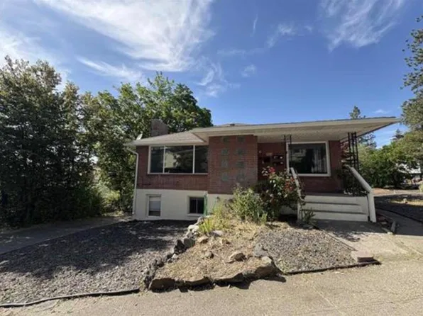820/828 W 11th Ave, Spokane, WA 99204