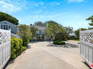 11080 Chalon Rd, Los Angeles, CA 90077