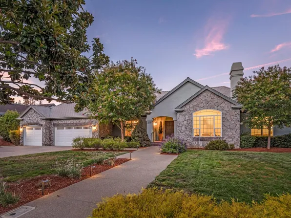 12078 Beauchamps Ln, Saratoga, CA 95070