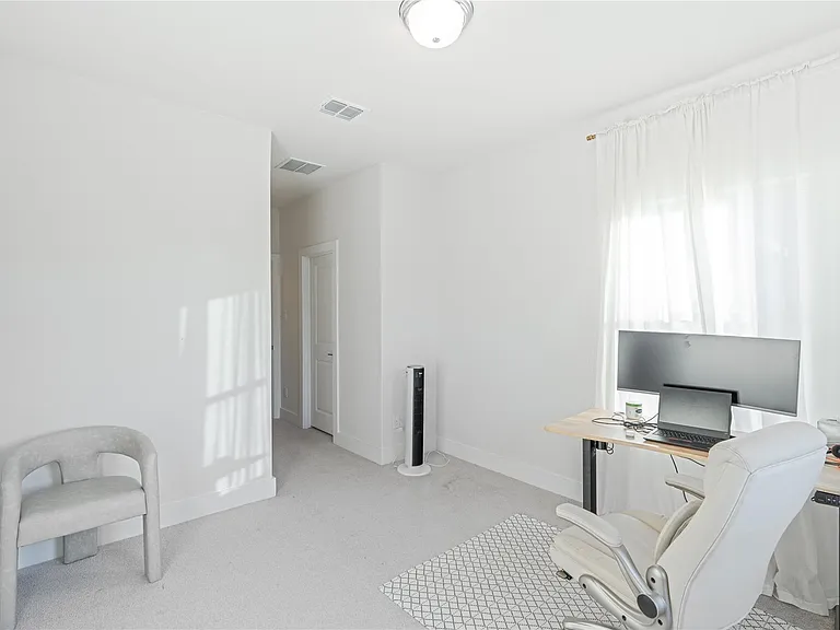312 Palatino Bnd — Photo 27
