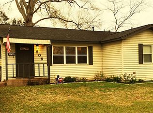 908 E 6th St, Sweeny, TX 77480