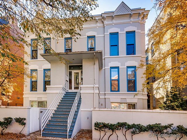1st image of 1149 W Wrightwood Ave #3