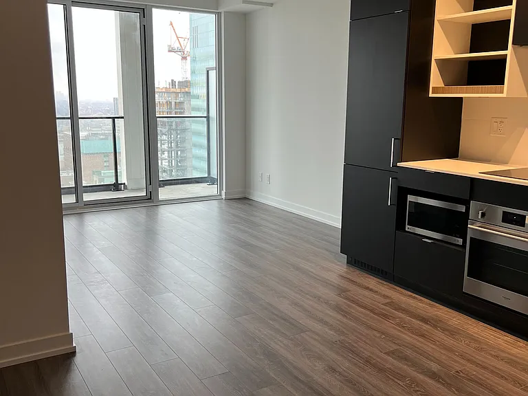 20 Edward St #2612 — Photo 9