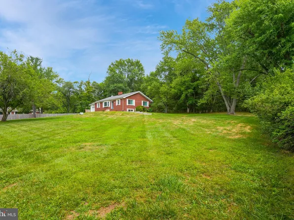 2637 Logmill Rd, Haymarket, VA 20169